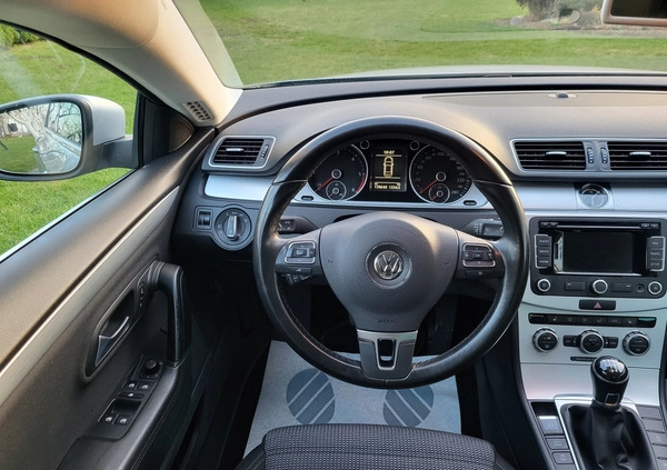 Volkswagen CC cena 55900 przebieg: 139637, rok produkcji 2014 z Opatów małe 497